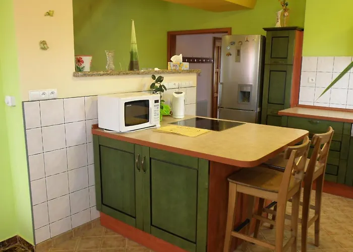 Szkolne Schronisko Mlodziezowe Wojtek * Jelenia Góra